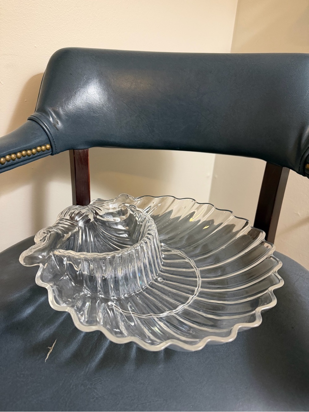 Vintage Clear Shell Serving Bowl - Elegant Nautical Centerpiece